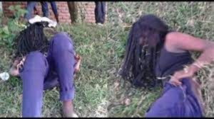 Umukobwa w’umunyeshuri bamufashe video ari gusambana n’abahungu batatu icyarimwe bamusimburanaho umwe umwe.