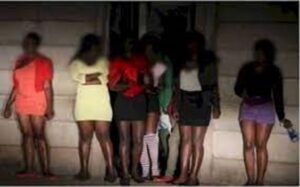 AGATI KATARIBWA:Ruragaretse  Hagati y’indaya Z’imusanze n’abazambuye Amafaranga.