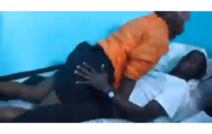 Bagaragaye babyina nk’abari gukora imibonano mpuzabitsina [AMASHUSHO]