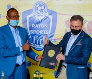 Rayon sports iguye ahashashe ,skol ibahaye ama millioni,dore Ibikubiye mu masezerano agiye kongerwa hagati ya Skol na Rayon Sports.