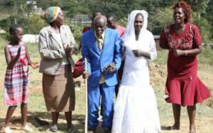 K’ umyaka 89 akiri imanzi yashyingiranwe n’ umugore wigikwerere benshi babura ayo bacira nayo bamira