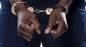 Polisi yataye muri yombi umuvuzi wasambanije umwana ari kumuvura