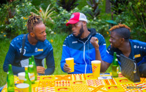 Umukinnyi wa Rayon Sports yasagariye Heritier Luvumbu kubera ishyari amufitiye