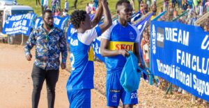 Kabuhariwe Joachiam Ojera ukomeje kuba umucunguzi wa Rayon Sports yemeje ko hari ikipe yo mu Rwanda yifuza kumutangaho umurengera w’amafaranga igatera gapapu Gikundiro