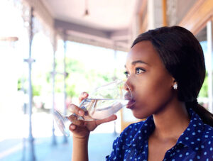 Dore ibyo warebesha n’ amaso yawe ukabona ko umukobwa mukundana afite by’ abandi birimo gutuma ingo ziyi minsi zisenyuka kubera kurarura abagabo b’ abandi