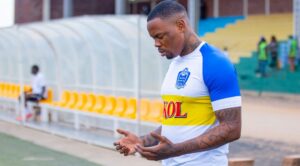 Rwatubyaye Abdul Kapiteni wa Rayon Sports yateye intambwe ikomeye yo gusohoka muri Rayon agasinyira indi kipe ifite akavagari k’amafaranga