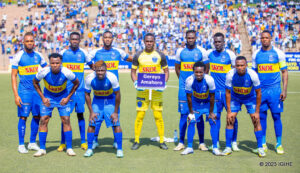Abafana ba Rayon Sports batunguwe no kumenya abakinnyi babiri b’inshuti magara ya Perezida Uwayezu Jean Fidele, aba bakinnyi banategeka umutoza Haringingo Francis