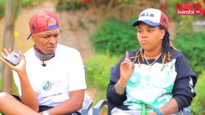 Abasore bafite ibi bimenyetso baragowe kuko abakobwa babirundiraho nk’ uko umuzinga w’ inzuki wirundira mucyima