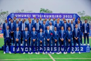 Rwatubyaye Abdul ayoboye urutonde rw’abakinnyi barenga 10 ba Rayon Sports bakomeje kureba ay’ingwe mugenzi wabo w’Umunyarwanda aho bamushinja ubuswa bukomeye, benshi bamusabiye kuzirukanwa
