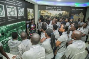 Uburyo ushobora guhitamo imyambaro muri ibi bihe byo kwibuka Jenoside yakorewe Abatutsi