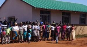 Amahano kwa Pasiteri! Yagerageje kuryaman**a n’ umugore mwiza mu itorero arenzaho no gushaka kwishumbusha akana k’ uwo mugore ngo nako akumve uko kameze