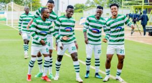 Bidasubirwaho abakinnyi batatu b’inkingi za mwamba muri Kiyovu Sports bamaze kumvikana na Rayon Sports