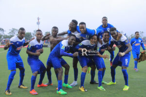 Umukinnyi wabiciye bigacika muri APR FC yishongoye ku bakunzi ba Rayon Sports ababwira ko yashimishijwe no kuba Police FC yarabanyagiye ibitego byinshi
