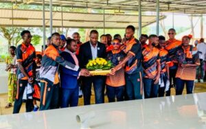 Ikipe ya Bugesera FC yunamiye abazize Jenoside bashyinguwe mu rwibutso rwa Ntarama