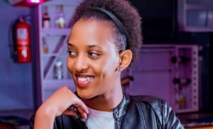 Gutereta umukobwa mwiza kandi w’ umunyabwenge uri umukene ni nko kotsa ikigori kwitoroshi