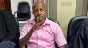 Ngiyi inkuru itari nziza kuri Karasira Aimble  wahoze ari umwarimu muri Kaminuza y’ u Rwanda aho yongeye gukora igikorwa kitari kiza mu rukiko