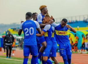 Umutoza mushya ushobora gutoza Rayon Sports yasabye ubuyobozi ko atatoza iyi kipe mu gihe yaba itarimo abakinnyi 3 yemeza ko ari bo azubakiraho Gikundiro akayigeza kure abafana bakamuririmba