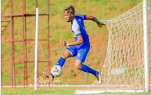 Ikipe ya Rayon Sports nibe ishaka umukunnyi ukina ataha izamu aciye ku ruhande kuko kugumana Leandre Willy Essomba Onana biragoye cyane kubera amafaranga ari guhabwa kandi Gikundiro kuyabona biragoye