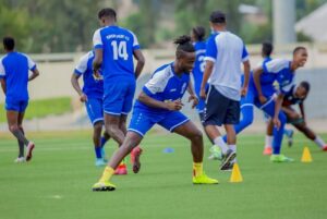 Akomeje kuzigaraguza agati! Umukunnyi wa Rayon Sports akomeje kugaragaza agati amakipe amushaka arimo APR FC na Kiyovu Sports nyuma yo kumubonamo ubuhanga butangaje