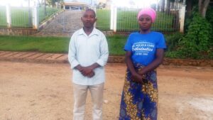 Mu Rwanda : Umugore yakubiswe izakabwana n’ abagenzi be , bimuviramo kubura umwana w’ amezi 2, 5 ari gutabaza!