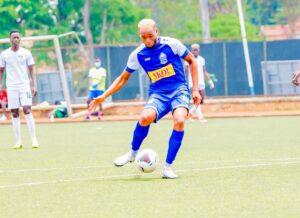 Willy Essomba Onana yanyomoje ibyo Carlos Alos Ferrer yatangaje avuga ko yanze gukinira ikipe y’igihugu y’u Rwanda Amavubi