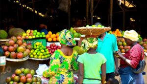 Icyizere cy’ ibiciro by’ ibicuruzwa n’ ibiribwa mu Rwanda byongeye gutuma abantu benshi biruhutsa