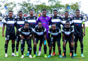 Ben Moussa wongeye gushyiriraho abakinnyi ba APR FC akayabo abakinnyi 11 arabanza mu kibuga arabasaba gutsinda umubare w’ibitego bamwizeje