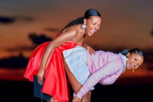 B’ abakobwa bambaye ubusa ngiyi inkuru itari nziza ibatangajweho