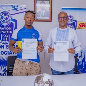 Rayon sport imaze gusinyisha myugariro w’ikipe y’igihugu Amavubi Nsabimana Aimable