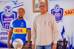 Rayon Sport yatangaje umukinyi Mushya yasinyishije uje kwibagiza abafana bayo Onana (Amafoto)