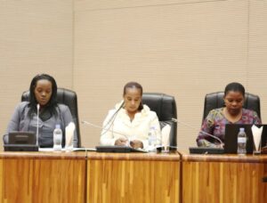 Muri Kayonza abaturage batakiye Abadepite nyuma yo gusanga ADEPR yarigabije ubutaka mu buryo butemewe