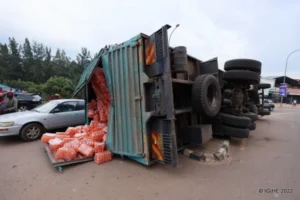 Hagaragajwe igituma abatwara amakamyo bakora impanuka za buri kanya , gusa ariyo bagaragaje yababaje benshi cyane