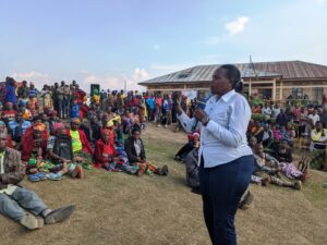 Nyamasheke:Nyuma y’igihe kinini abaturage bakoresha ubutaka bwa Leta bari kubukurwamo bamwenyura.