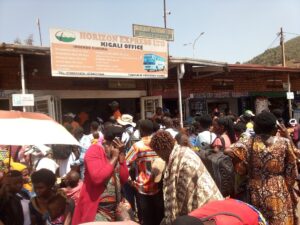 RURA yaremye agatima abagenzi kubwo guhendwa  no kubura imodoka zijya mu bice bitandukanye by’igihugu, bongeye gusubizwa igorora