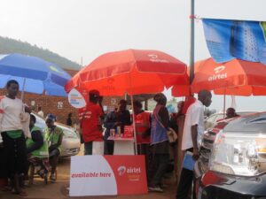 Mu mujyi wa Kigali Kompanyi  y’itumanaho ya Airtel irashinjwa kwambura abarenga makumyabiri bayikoreraga mu imurikagurisha (Expo 2023).