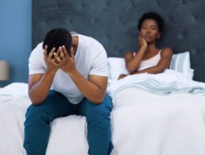 Hari impamvu abagore batera umugongo abagabo babo bakumva ntibashaka no kubakubita amaso buriya hari icyo biba bishatse kuvuga.