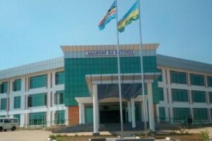Benshi bashenguwe  n’ urupfu rw’ umuturage wanyoye umuti bogesha inka ubwo yarimo asuzuma uko uteye, birangira apfiriye kwa muganga