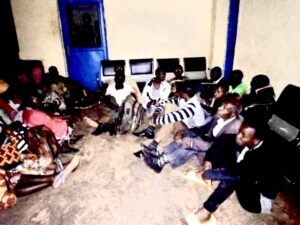 Ntibubahiriza gahunda za Leta kubera imyemerere,  Abantu 20 bashinjwa imyemerere idakwiriye bo mu karere ka kayonza bagiye kwiyambaza Imana muri Gereza.