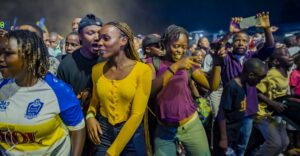 Abahanzi banditse izina mu Rwanda no mu ruhando mpuzamahanga barimo Bruce Melody, Riderman, Bushali ,Chriss Easy na bagenzi babo bigaruriye imitima ya benshi i Huye mu gitaramo cya MTN Iwacu Muzika Festival 2023.
