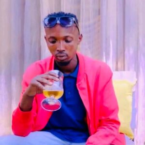 Yaka Mwana yavuze uburyo yarameze muri gereza amazemo iminsi benshi bagwa mukantu