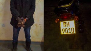 Gicumbi: Yibye moto y’ umuturage wari ugiye gufata agatama afatwa arimo kuyidedembyaho nk’ uwayiguze