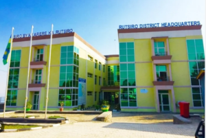 Rutsiro: Babangamiwe n’ ibisambo bibatera bigashaka no gusambanya abagore babo
