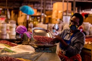 Akamwenyu ni kose: Kuva uyu mwaka watangira , nibwo bwa Mbere ibiciro ku masoko byagabanutse mu buryo budasanzwe
