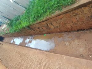 Kayonza:Abaturage batewe impungenge na rigole itubakiwe