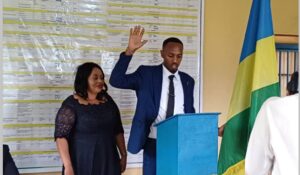 Mu Karere ka Musanze bashatse ko umubano w’ umusore w’ imyaka 29 n’ umugore ufite 50 , udakomeza birangira  n’ ubundi babisoje