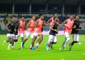 Myugariro ukomeye wa APR FC amakipe akomeje kumugera amajanja