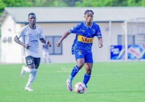 Rayon Sports ibiganiro bigeze aharyoshye n’umukinnyi wayo ukomeye wavuze ko atakinira APR FC