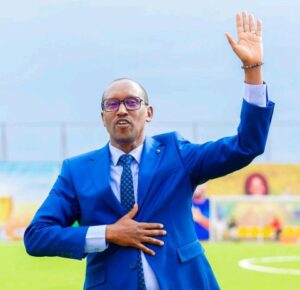 Perezida wa Rayon Sports yatanze ubutumwa bukomeye kubafana bashatse kumukubita