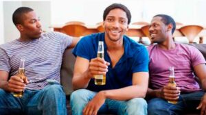 Dore zimwe mu ngaruka abagabo bahura nazo igihe bafite inshuti magara z’abagore
