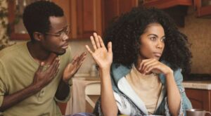 Uko byagenda kose umugore wawe arabikenera, dore ibintu abura agahita atangira ku guca inyuma.